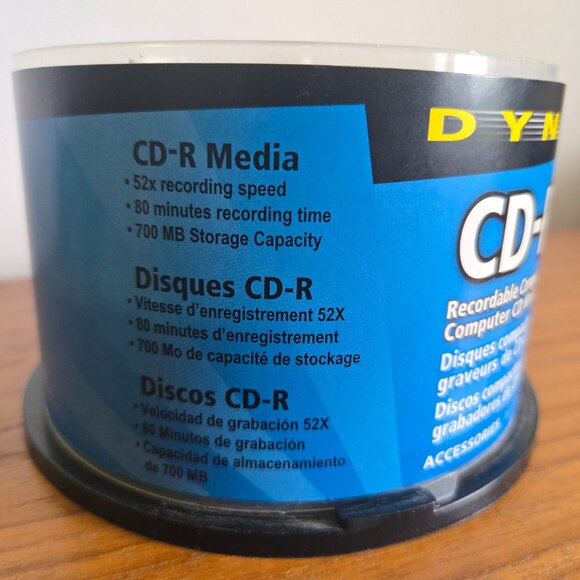 Lot of 26 NEW Dynex CD-R 52X 80 Min 700MB Recordable Compact Discs on spindle. - Picture 4 of 11